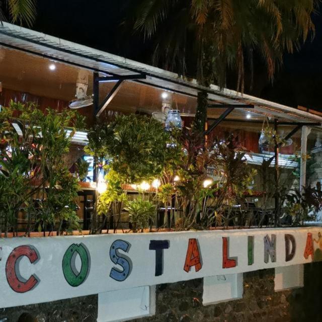 Costa Linda Art Hostel Manuel Antonio Exteriör bild
